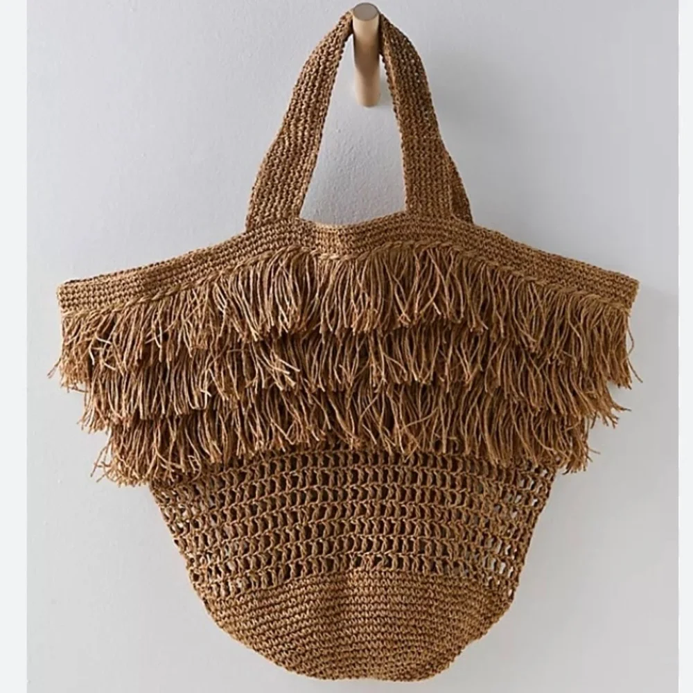 NWOT Free People Tropical Tote COLOR - Sand - Picture 3 of 4